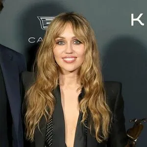 Miley Cyrus OnlyFans Leaked Free Thumbnail Picture - #ffhdLpCTri
