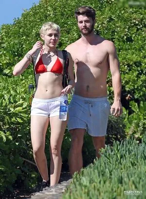 Miley Cyrus OnlyFans Leaked Free Thumbnail Picture - #flkYREmUUy