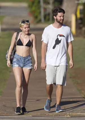 Miley Cyrus OnlyFans Leaked Free Thumbnail Picture - #gRpV77G5ML