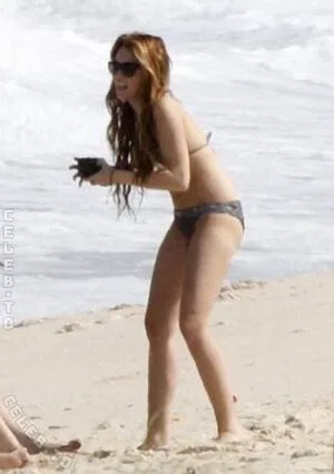 Miley Cyrus OnlyFans Leaked Free Thumbnail Picture - #hV4UyyM0wq