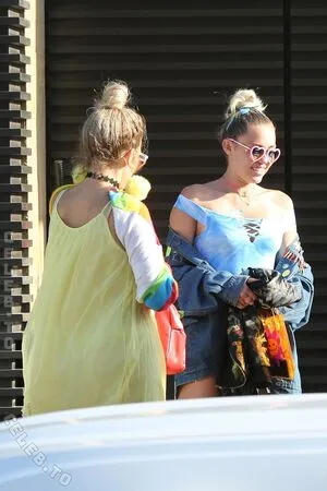 Miley Cyrus OnlyFans Leaked Free Thumbnail Picture - #hw1vJcEo0u
