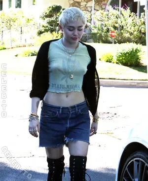 Miley Cyrus OnlyFans Leaked Free Thumbnail Picture - #i8DJ2fsntN