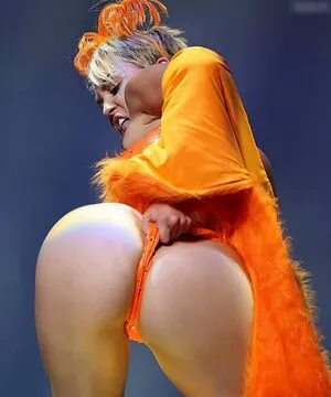 Miley Cyrus OnlyFans Leaked Free Thumbnail Picture - #iygo87ozLe