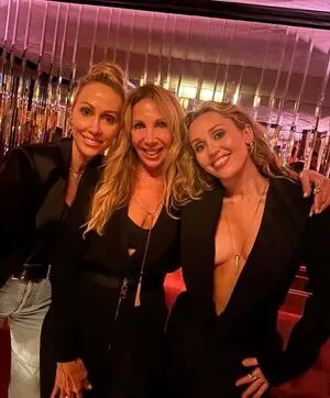 Miley Cyrus OnlyFans Leaked Free Thumbnail Picture - #jCe9iOl0th