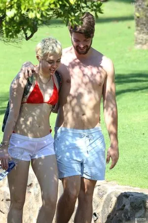 Miley Cyrus OnlyFans Leaked Free Thumbnail Picture - #kHccWORr6O