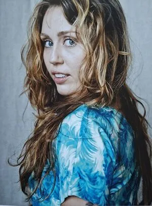 Miley Cyrus OnlyFans Leaked Free Thumbnail Picture - #lCQFAcPhSA