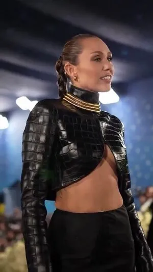 Miley Cyrus OnlyFans Leaked Free Thumbnail Picture - #m1Vxuw3qrk