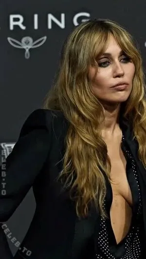 Miley Cyrus OnlyFans Leaked Free Thumbnail Picture - #mL1st4DkKI