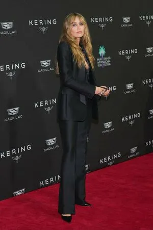 Miley Cyrus OnlyFans Leaked Free Thumbnail Picture - #mPrhqhKnGH