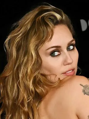 Miley Cyrus OnlyFans Leaked Free Thumbnail Picture - #mZWqNgR1UO