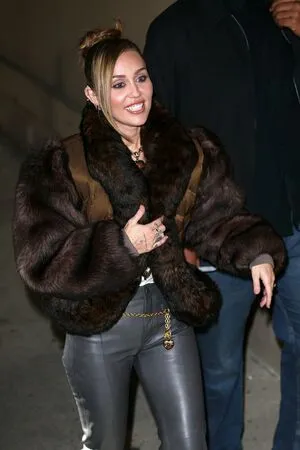 Miley Cyrus OnlyFans Leaked Free Thumbnail Picture - #oAZxjB2HoQ