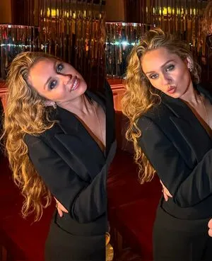 Miley Cyrus OnlyFans Leaked Free Thumbnail Picture - #oYYA2qi8wl