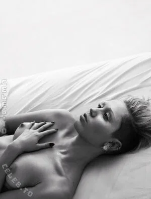 Miley Cyrus OnlyFans Leaked Free Thumbnail Picture - #otDW9eMi6S