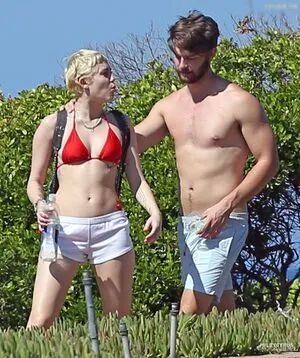 Miley Cyrus OnlyFans Leaked Free Thumbnail Picture - #pXRDKUhhYR