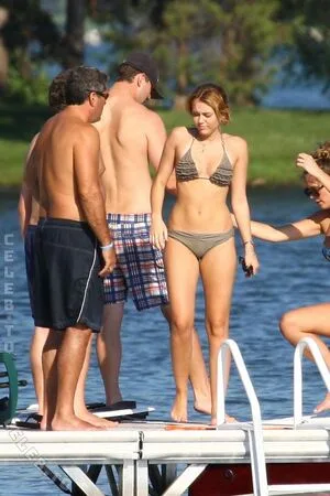 Miley Cyrus OnlyFans Leaked Free Thumbnail Picture - #pYNnWg7P6t
