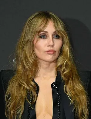 Miley Cyrus OnlyFans Leaked Free Thumbnail Picture - #pooNTz16kJ