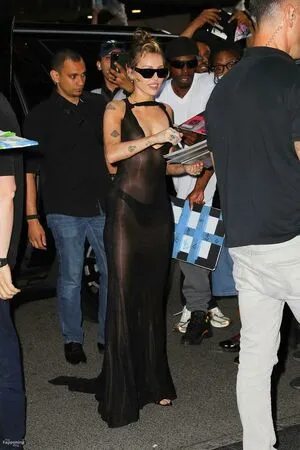 Miley Cyrus OnlyFans Leaked Free Thumbnail Picture - #tISFx3vhho