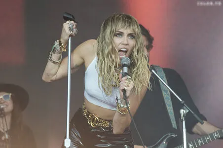 Miley Cyrus OnlyFans Leaked Free Thumbnail Picture - #taNgit2UZ3