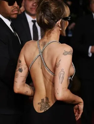Miley Cyrus OnlyFans Leaked Free Thumbnail Picture - #valYE8H7Mz
