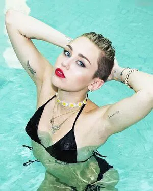 Miley Cyrus OnlyFans Leaked Free Thumbnail Picture - #vubuiAKJUU