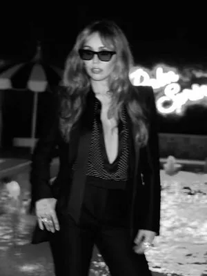 Miley Cyrus OnlyFans Leaked Free Thumbnail Picture - #whCWoTNbQs