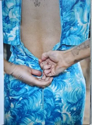 Miley Cyrus OnlyFans Leaked Free Thumbnail Picture - #xzseYqXect