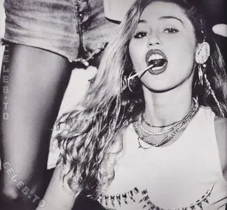 Miley Cyrus OnlyFans Leaked Free Thumbnail Picture - #yLgZke4S4M
