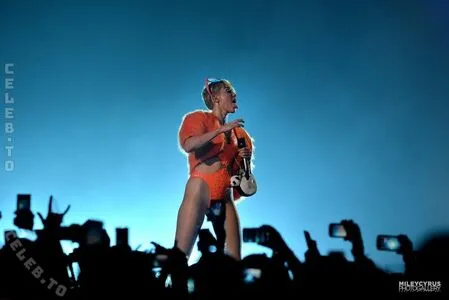 Miley Cyrus OnlyFans Leaked Free Thumbnail Picture - #zzxzz82zKx