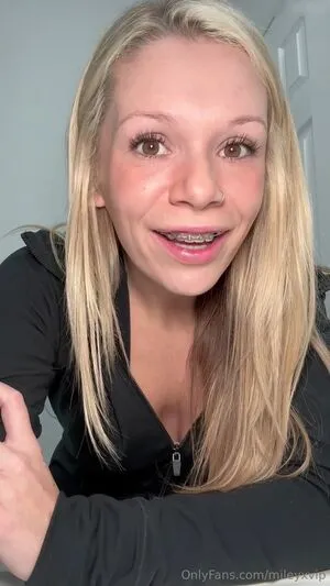 Miley OnlyFans Leaked Free Thumbnail Picture - #MGoF0rlUjD