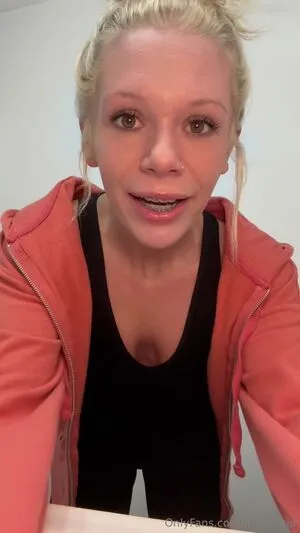 Miley OnlyFans Leaked Free Thumbnail Picture - #Qluwv9jdPH