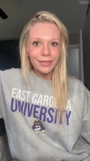 Miley OnlyFans Leaked Free Thumbnail Picture - #UxPMFyhNeJ