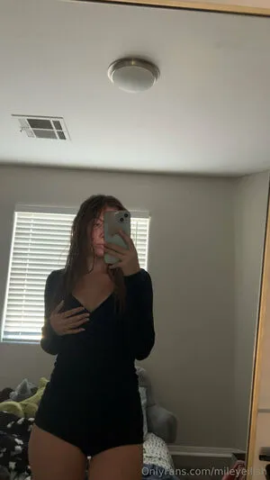 Mileyeilish OnlyFans Leaked Free Thumbnail Picture - #NIsrEfhLGS