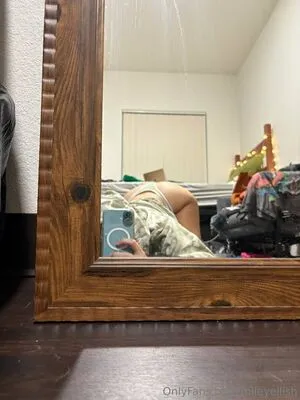 Mileyeilish OnlyFans Leaked Free Thumbnail Picture - #WHzK9Su0gE