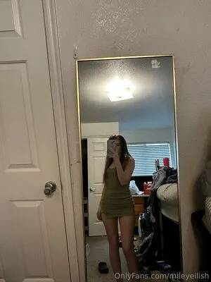 Mileyeilish OnlyFans Leaked Free Thumbnail Picture - #iTNkt8znmn