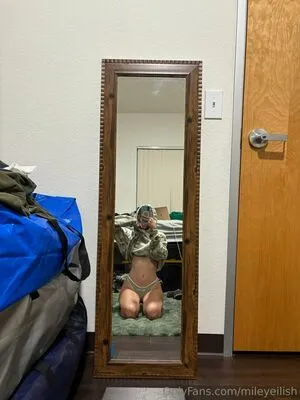 Mileyeilish OnlyFans Leaked Free Thumbnail Picture - #pQ44FXwKD0