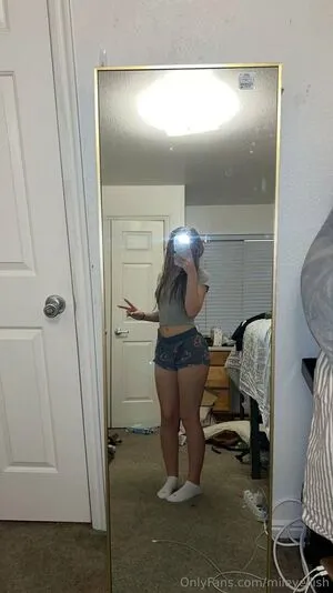 Mileyeilish OnlyFans Leaked Free Thumbnail Picture - #2C4x9qL2rF