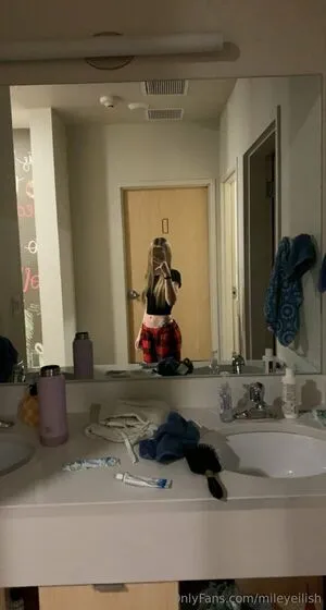Mileyeilish OnlyFans Leaked Free Thumbnail Picture - #oF4YJWftmG