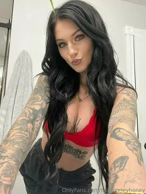 Milfmoneyhoney OnlyFans Leaked Free Thumbnail Picture - #L7LI4P8YMV