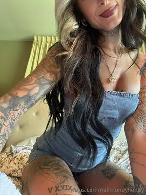 Milfmoneyhoney OnlyFans Leaked Free Thumbnail Picture - #diSWf1Lmus