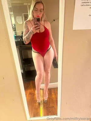Milfryleerae OnlyFans Leaked Free Thumbnail Picture - #4XY3kAk2Go