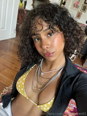 Milianqueen01 OnlyFans Leaked Free Thumbnail Picture - #KfFv7Sc2Pl
