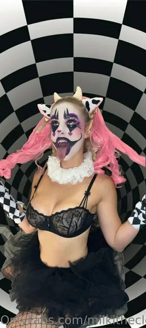Milkitheclownfree OnlyFans Leaked Free Thumbnail Picture - #aiDNRvTv7j