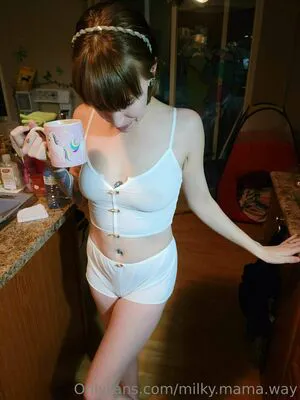 Milky Mama Way OnlyFans Leaked Free Thumbnail Picture - #tsyup5l2Vp