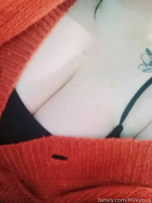 Milkybus OnlyFans Leaked Free Thumbnail Picture - #VaAxhmkAge