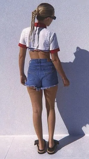 Millie Bobby Brown OnlyFans Leaked Free Thumbnail Picture - #049jixiLSR