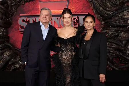 Millie Bobby Brown OnlyFans Leaked Free Thumbnail Picture - #0chONdUnIV