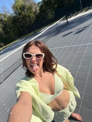 Millie Bobby Brown OnlyFans Leaked Free Thumbnail Picture - #2vSpYYMGCt