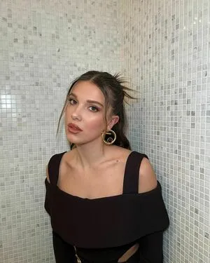 Millie Bobby Brown OnlyFans Leaked Free Thumbnail Picture - #3BdgbMP7RR