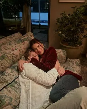 Millie Bobby Brown OnlyFans Leaked Free Thumbnail Picture - #3EeXyngWoc