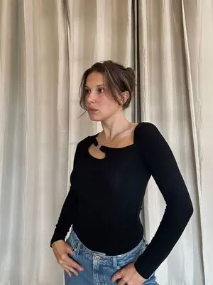 Millie Bobby Brown OnlyFans Leaked Free Thumbnail Picture - #4ewXDxpdwS